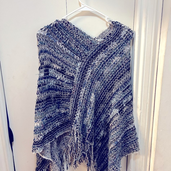 This would be nice to wear during a nice river walk stroll  or dinner gathering. - Picture 2 of 2